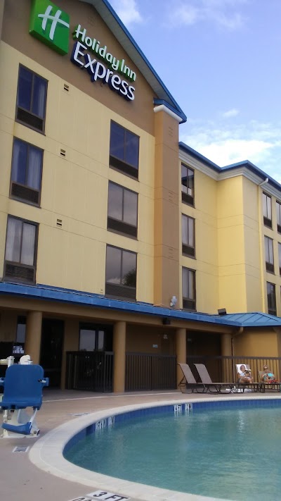 Photos of Holiday Inn Express & Suites Tampa/Rocky Point Island