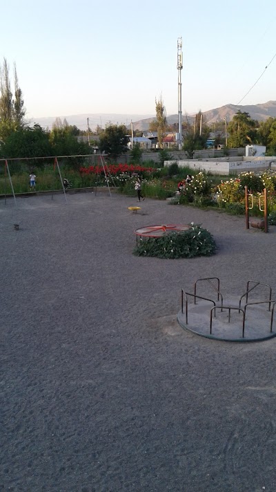 Photos of Amerikanskaya Detskaya Ploshchadka.