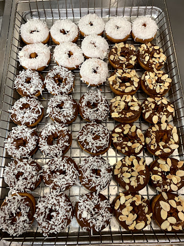 Tip Top Donuts by null