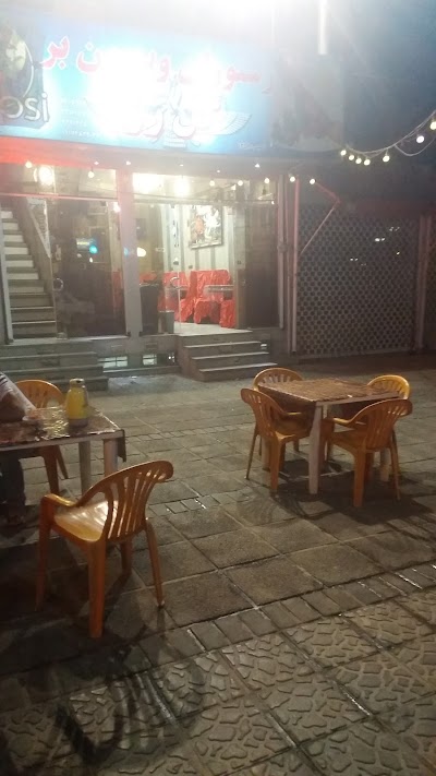 Photos of رستوران بیرون بر گل رز