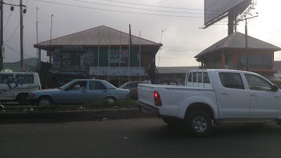 Photos of Nkpolu Oroworukwo Shopping Plaza
