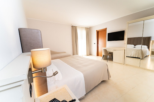 Hotel Falli - Visual