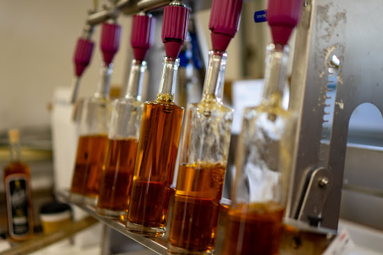 Whistling Andy by null