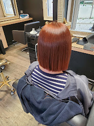 Photo n°3 de Couleur Nature à Ploudaniel (Salon de coiffure)