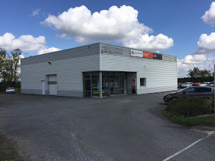 Photo n°1 de Eurorepar Garage Ploquin à Orée d'Anjou (Garage automobile)