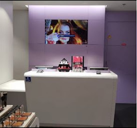 Photo n°10 de Kiko Milano à Buchelay (Magasin de cosmétiques)