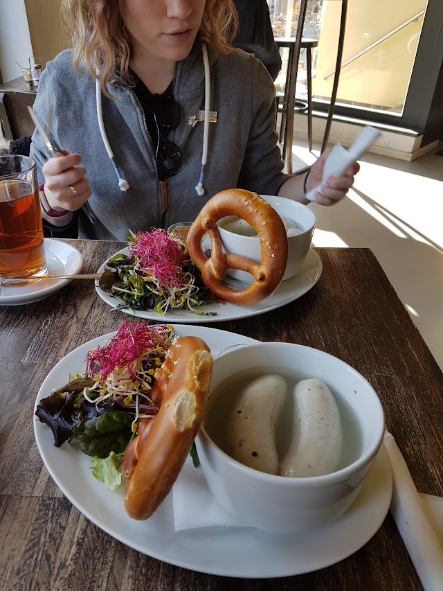 SAUERS CAFE