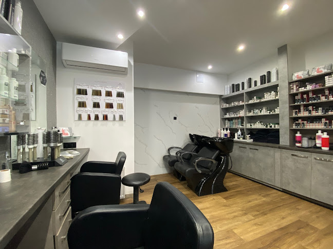 Trendy Hair Fashion Salon fryzjerski