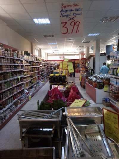 Photos of &Ouml;z&ccedil;am Market