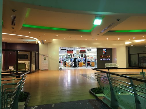 Azizia Mall, Author: Bader Alanazi