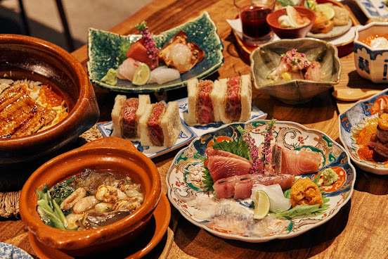 Seafood Japanese food Izakaya restaurant Toranomon Lucky by null