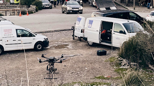 Komodo Cinelifter - Drone and Camera Car Filming Company Valencia Ctra. Aeropuerto, 6, 46930 Manises, Valencia, España