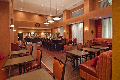 Hampton Inn & Suites Elk City