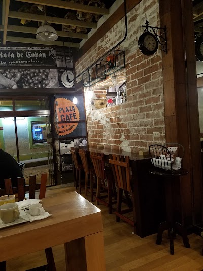 Photos of Caf&eacute; Plaza Centenario