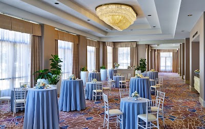 Photos of Hilton Los Angeles North/Glendale & Executive Meeting Center