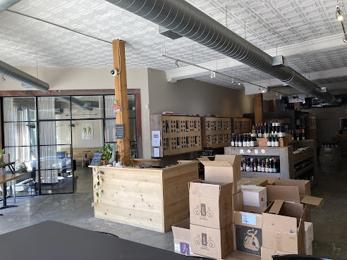 red & white wines by null