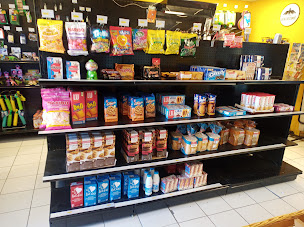 Photo n°2 de L'Epicerie des plages d Argens à Saint Aygulf (Épicerie)