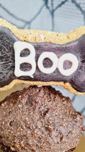 PupCakes Dog Bakery Phone number