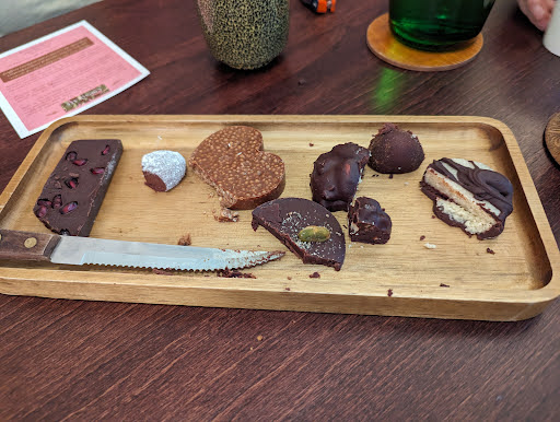 Living Chocolate - Thumbnail