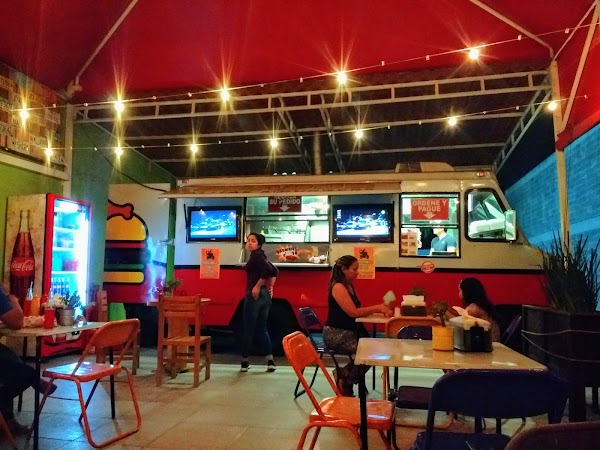 Guabos Foodtruck, Ciudad Apodaca — dirección, teléfono, horario de ...
