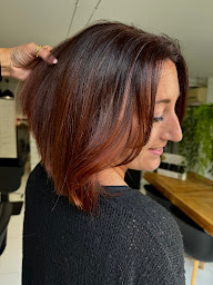 Photo n°4 de LE LOFT DE JULIE à Ploemeur (Salon de coiffure)