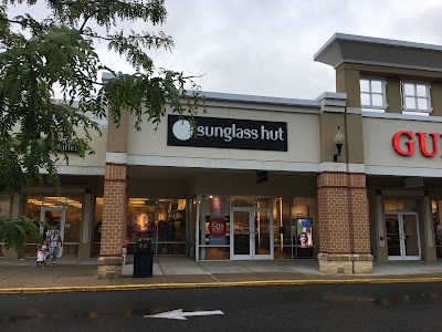 Sunglass Hut