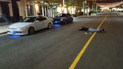 Photos of The Promenade Bolingbrook