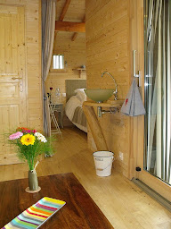 Photo n°3 de La Cabane du Vieux Chêne - à partir de 145 Euros sur notre site ! à Susmiou (Chambre d'hôtes)