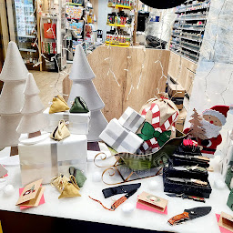 Photo n°3 de Le Tabac Presse Loto d'Artenay Carterie Petite Papeterie Cadeaux Petite Maroquinerie Vapotage Iqos NICKEL à Artenay (Marchand de journaux)