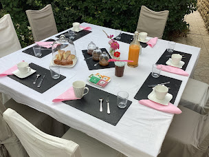 Photo n°2 de à l'orée du bois saintes et Royan à Rétaud (Chambre d'hôtes)