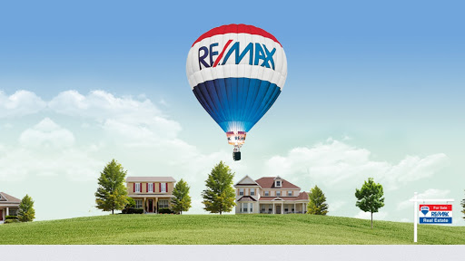 RE/MAX Crossroads Strongsville