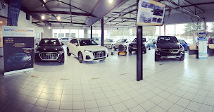 Photo n°3 de Carrosserie Mantel à Beaurains (Agence de location de fourgonnettes)