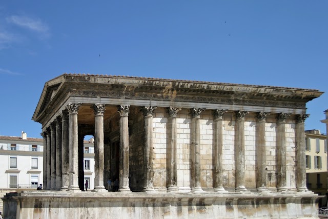 Nîmes