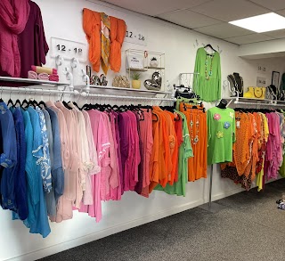 LJ's Boutique "Woman's Curve & Plus Size Fashion"