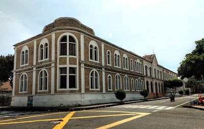 Photos of Biblioteca P&uacute;blica Julio Per&eacute;z Ferrero
