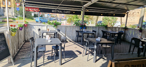 Mistral Cafe' - Visual