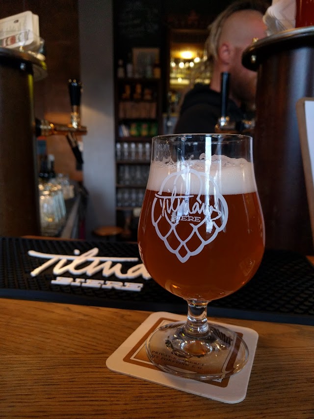 Frisches Bier // 14 Zapfhähne // feine Küche