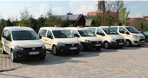 Priebe Monika Taxi u. Mietwagen - Thumbnail