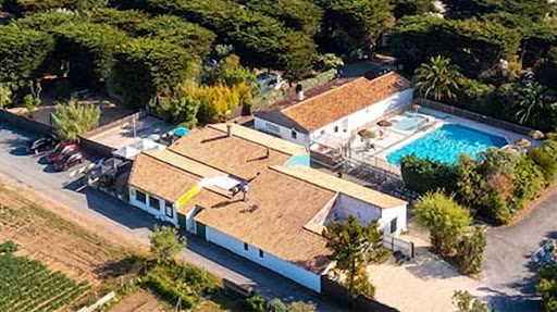 Photo de Camping Clicochic Camp du Soleil à Ars-en-Ré (17590)