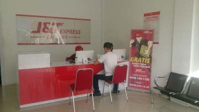 Photos of J&T Express Palu