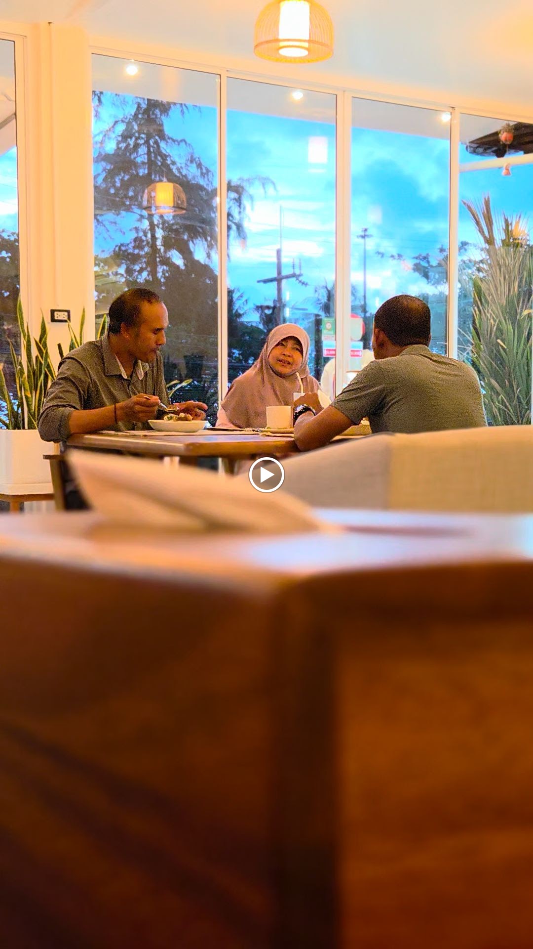 Navaii Halal Lounge 2