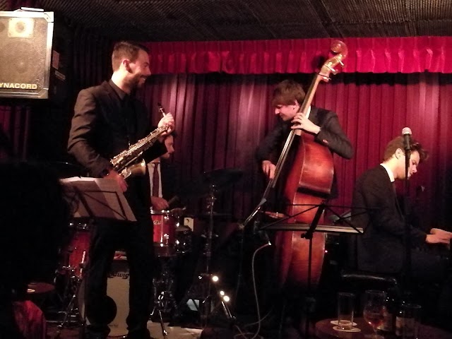 Jazz Café Alto