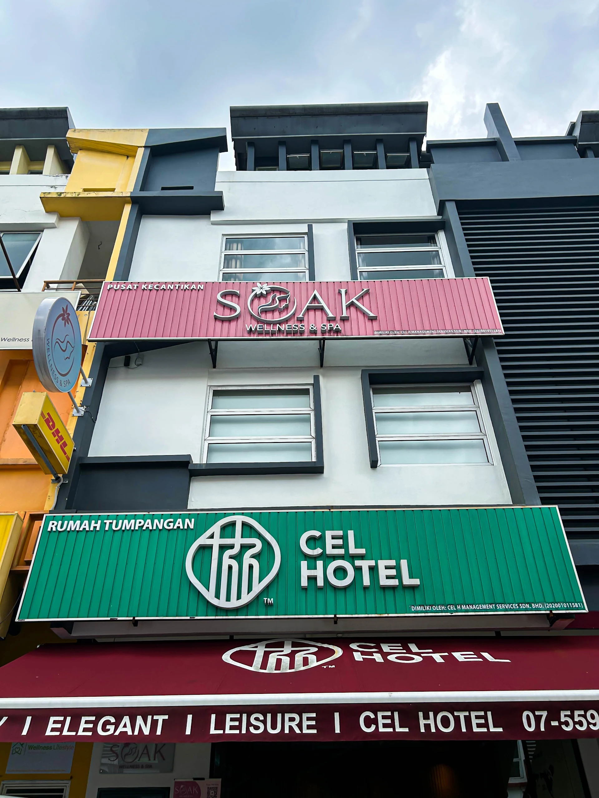 Cel Hotel