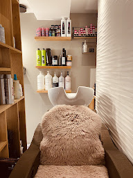 Photo n°7 de Antoine Renson Coiffure à Val-d'Isère (Salon de coiffure)