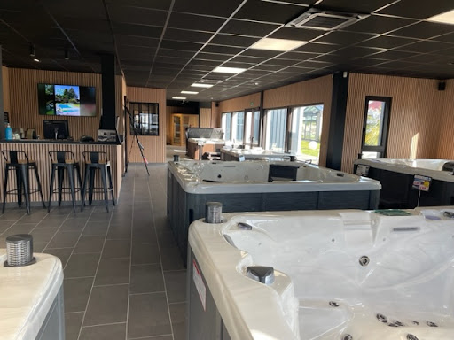 Photo de Direct Spa 77 : jacuzzis extérieurs et Spas en Seine-et-Marne à Brie-Comte-Robert (77170)