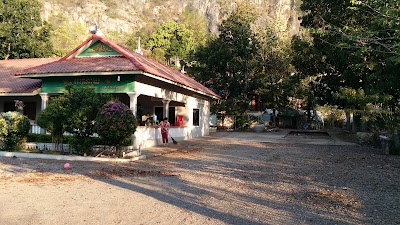 Photos of ហាងលក់សម្ភារៈបាល់ទាត់ អធិរាជភ្នំស្វាយ