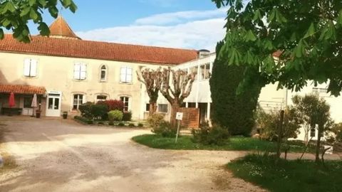 Photo de EHPAD Résidence Les Marronniers Croix-Rouge française