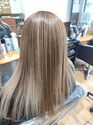 Photo n°26 de Imagine Hair à Créteil (Salon de coiffure)