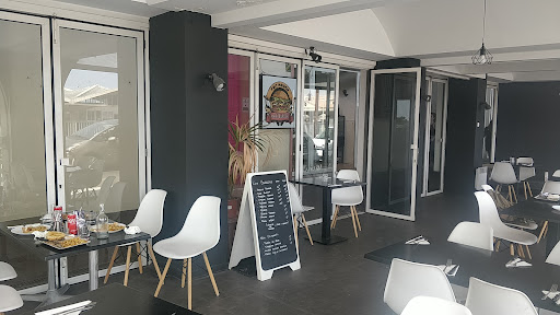 Photo 3 - Ayaburger
