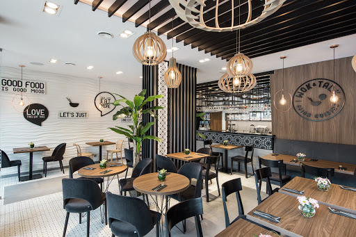 ⛩ Wok & Talk Asian Restaurant